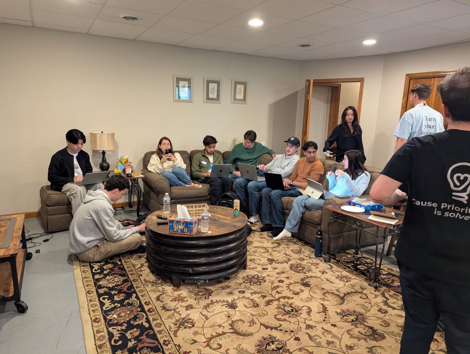 Co-working session on the couches