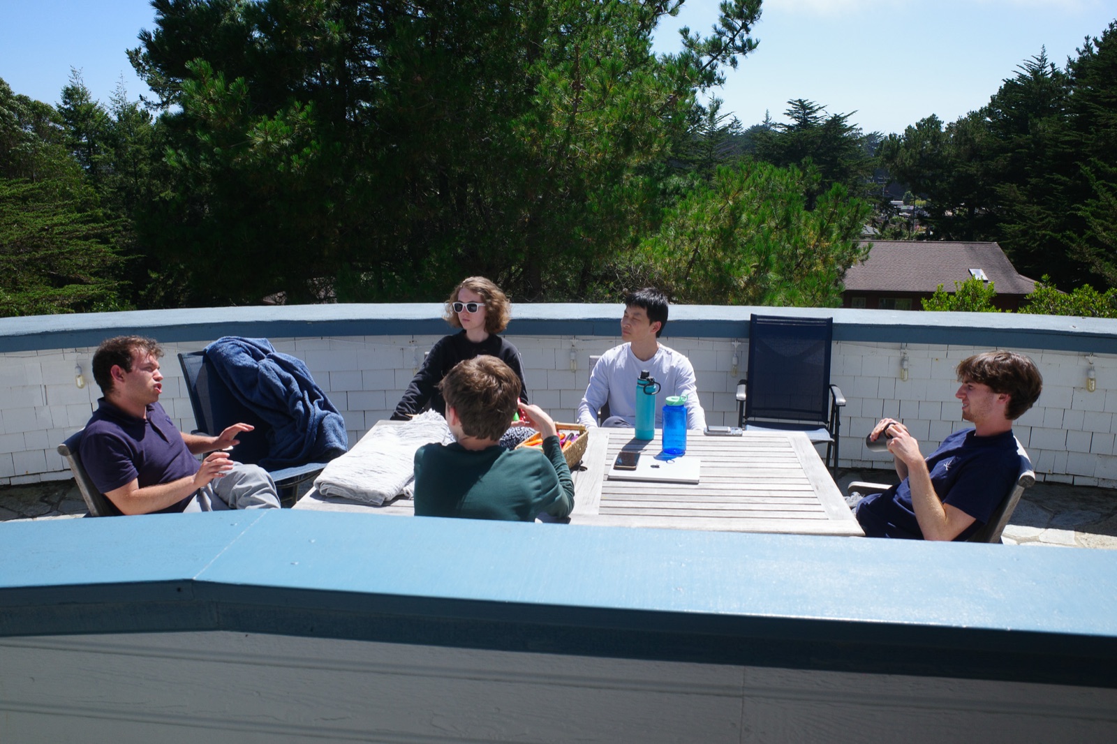 Rooftop discussion in the sun